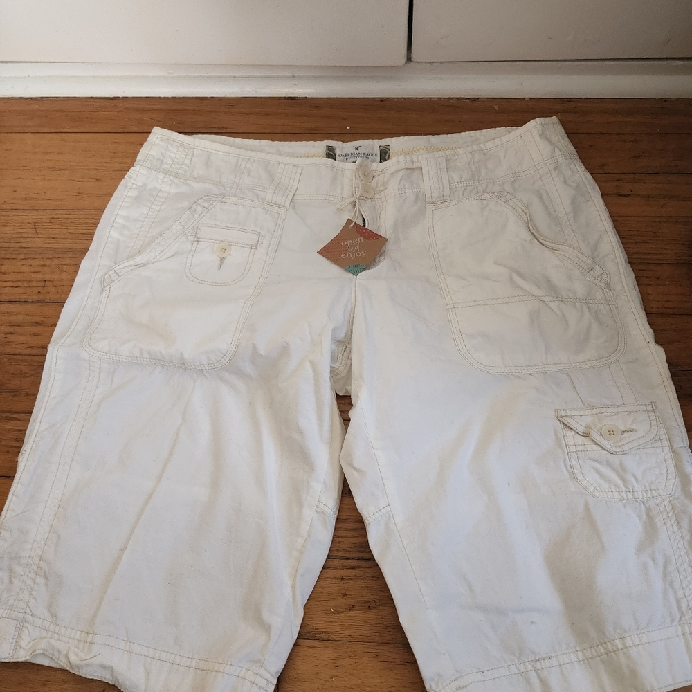 AE Bermuda shorts